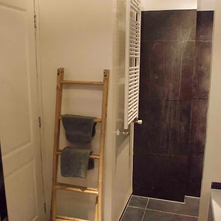 Perfect Middle Of Bed & Breakfast 3*