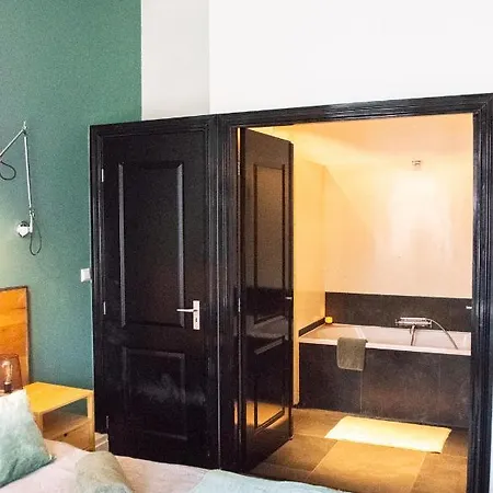Perfect Middle Of فندق مبيت وإفطار 3*
