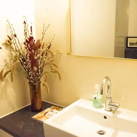 Perfect Middle Of 3* Amsterdam