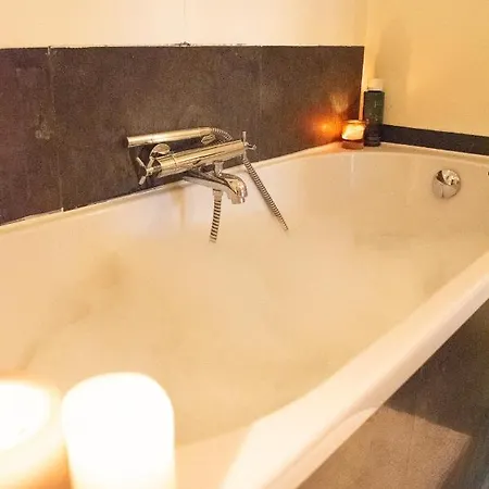 Bed & Breakfast Perfect Middle Of 3*