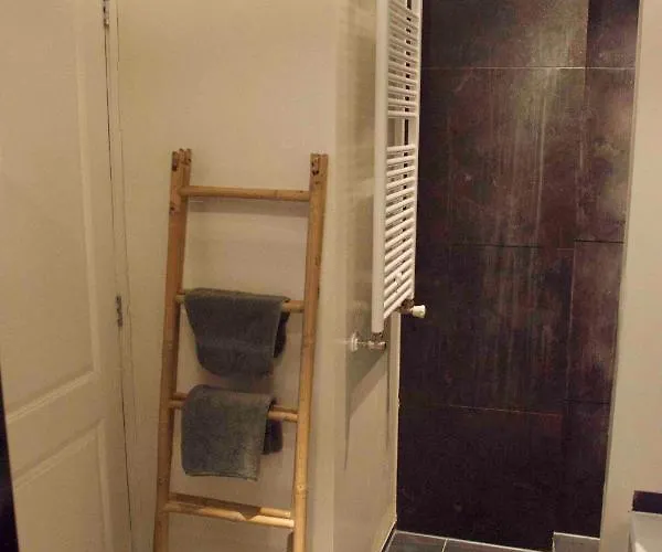 Perfect Middle Of Отель типа 