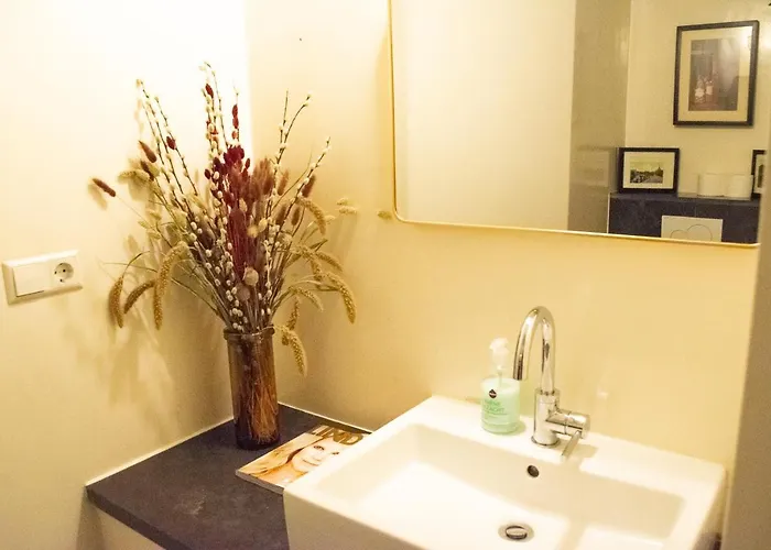 Perfect Middle Of 3* Амстердам